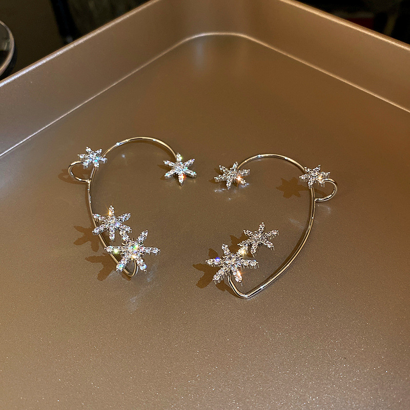 Star silver ear cuff