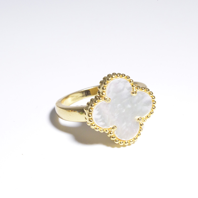 Four leaf clover white ring